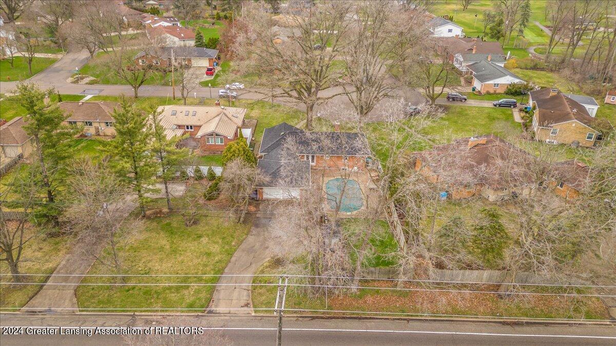 2803 South Cambridge Road Lansing, MI 48911 - Photo 47 of 68 10-Media Jett-6