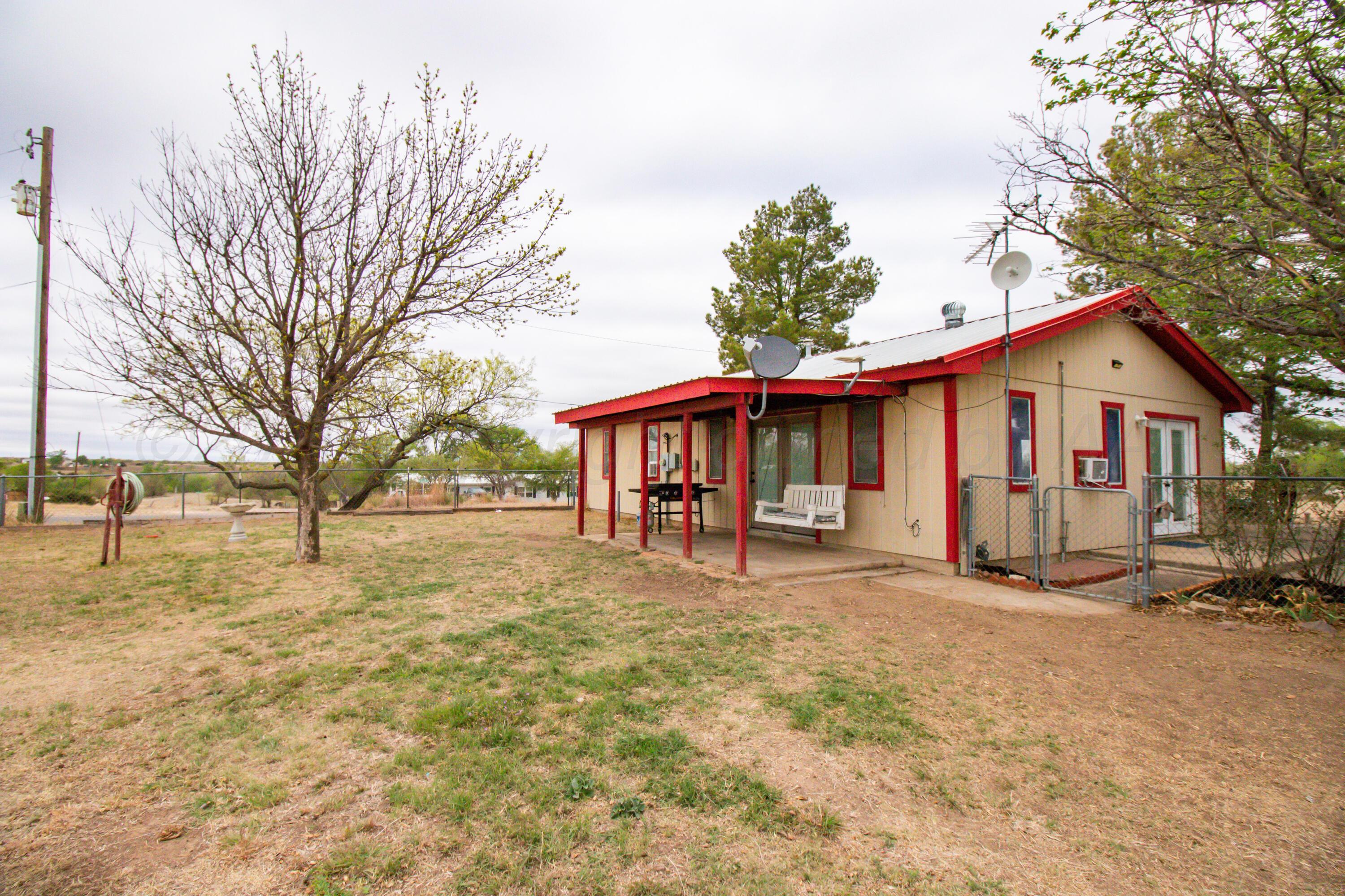 151 Barracuda Howardwick, TX 79226 - Photo 23 of 31 023