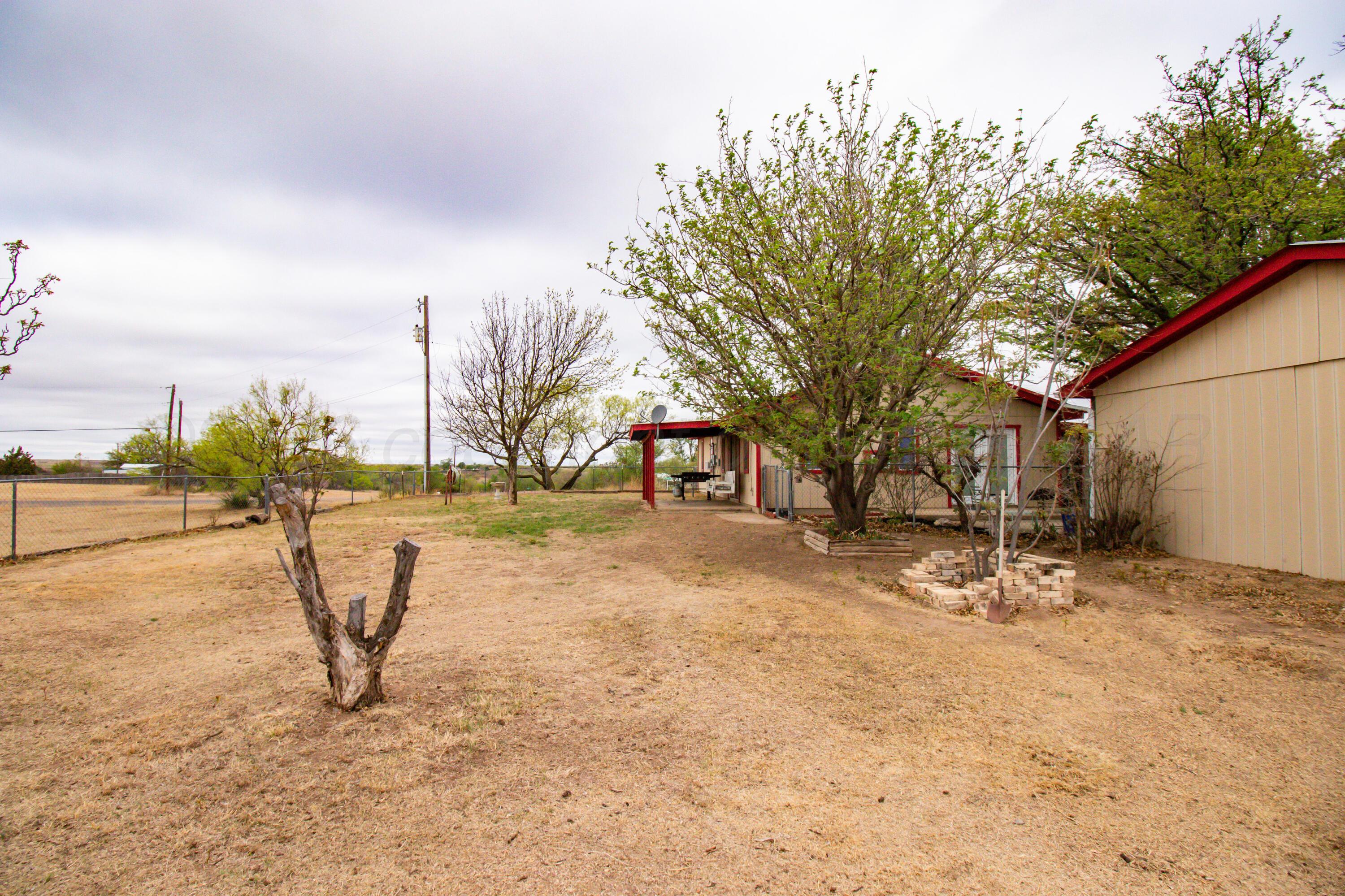 151 Barracuda Howardwick, TX 79226 - Photo 24 of 31 024