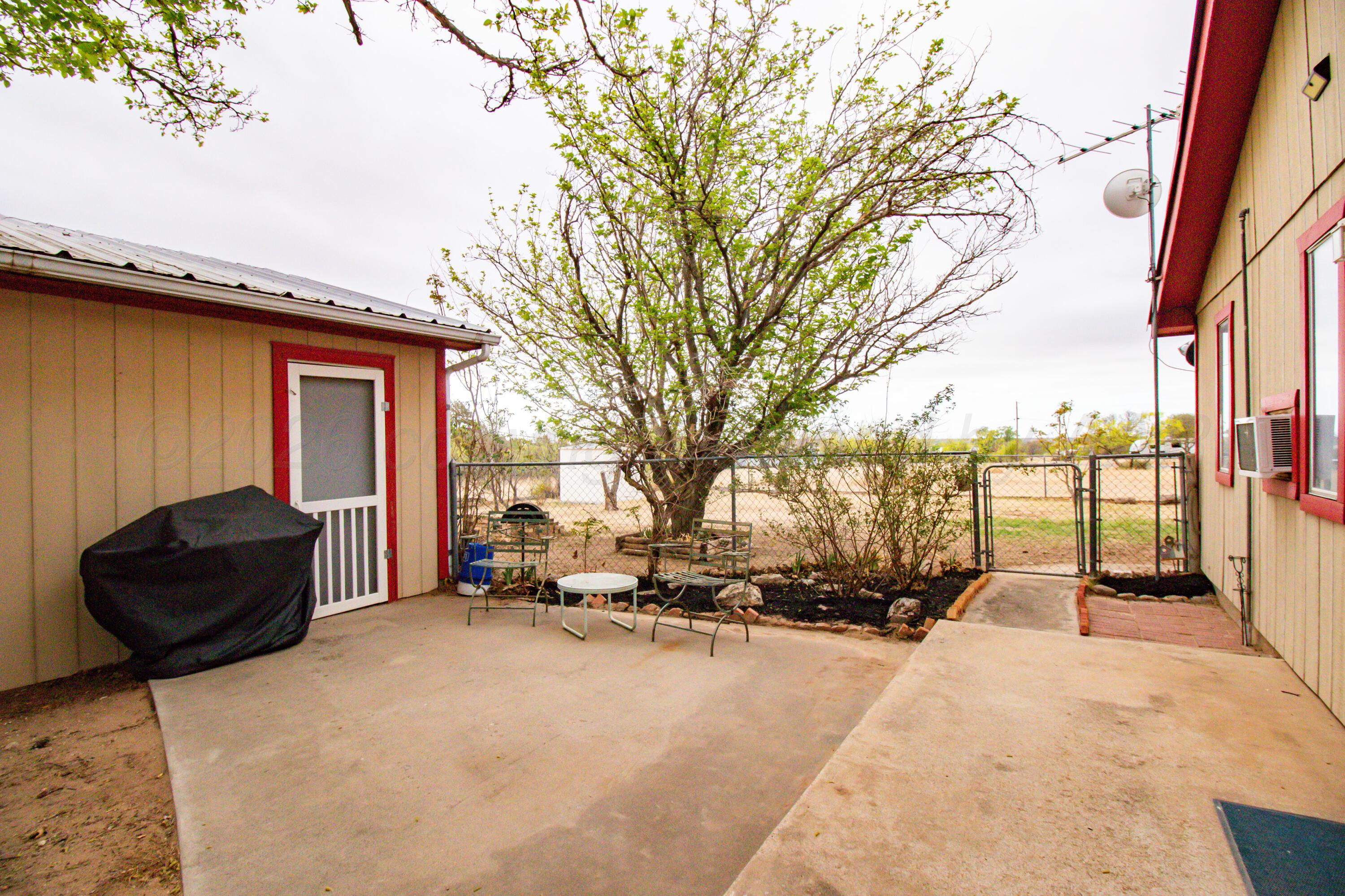 151 Barracuda Howardwick, TX 79226 - Photo 26 of 31 026