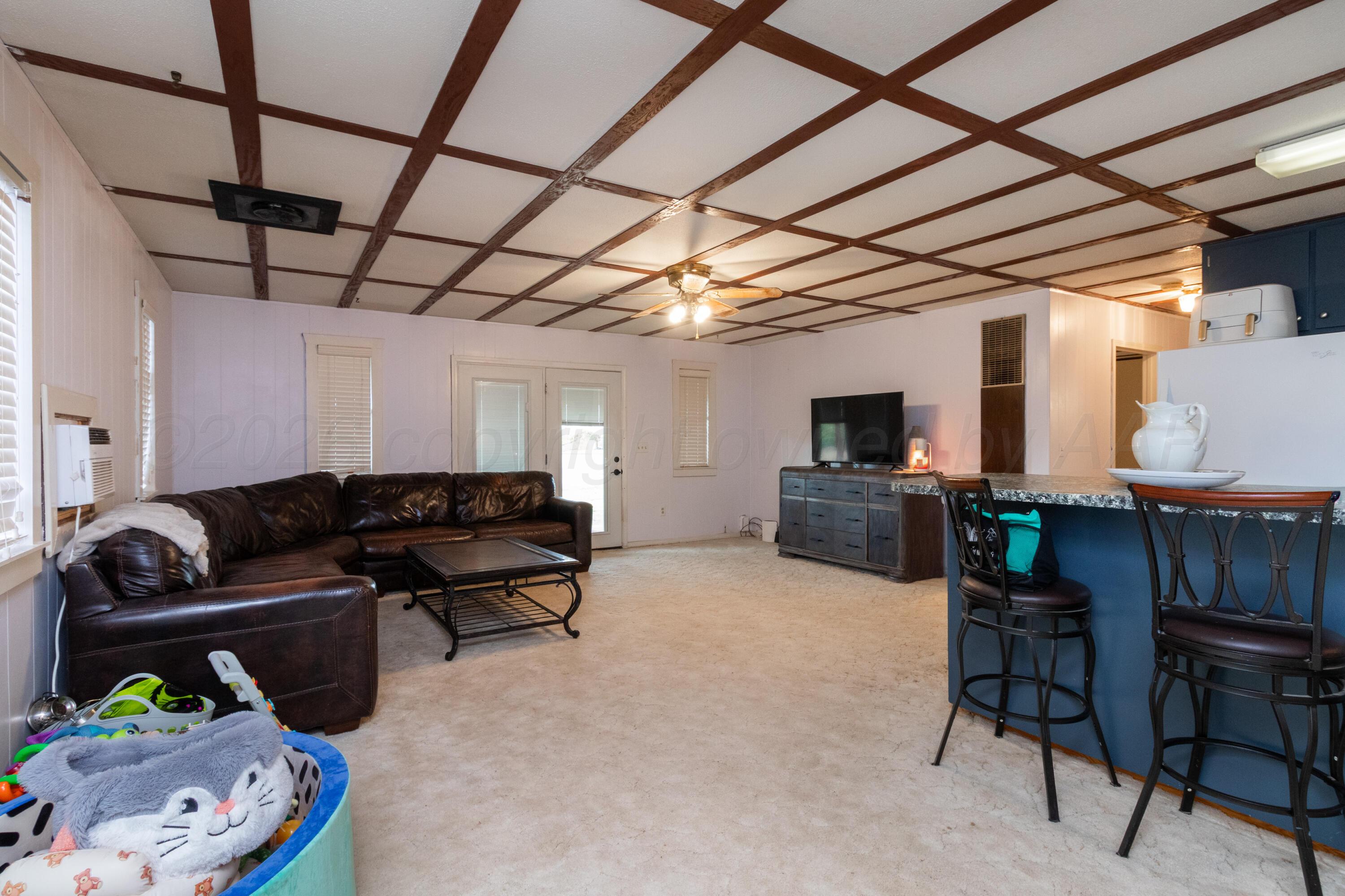 151 Barracuda Howardwick, TX 79226 - Photo 7 of 31 007