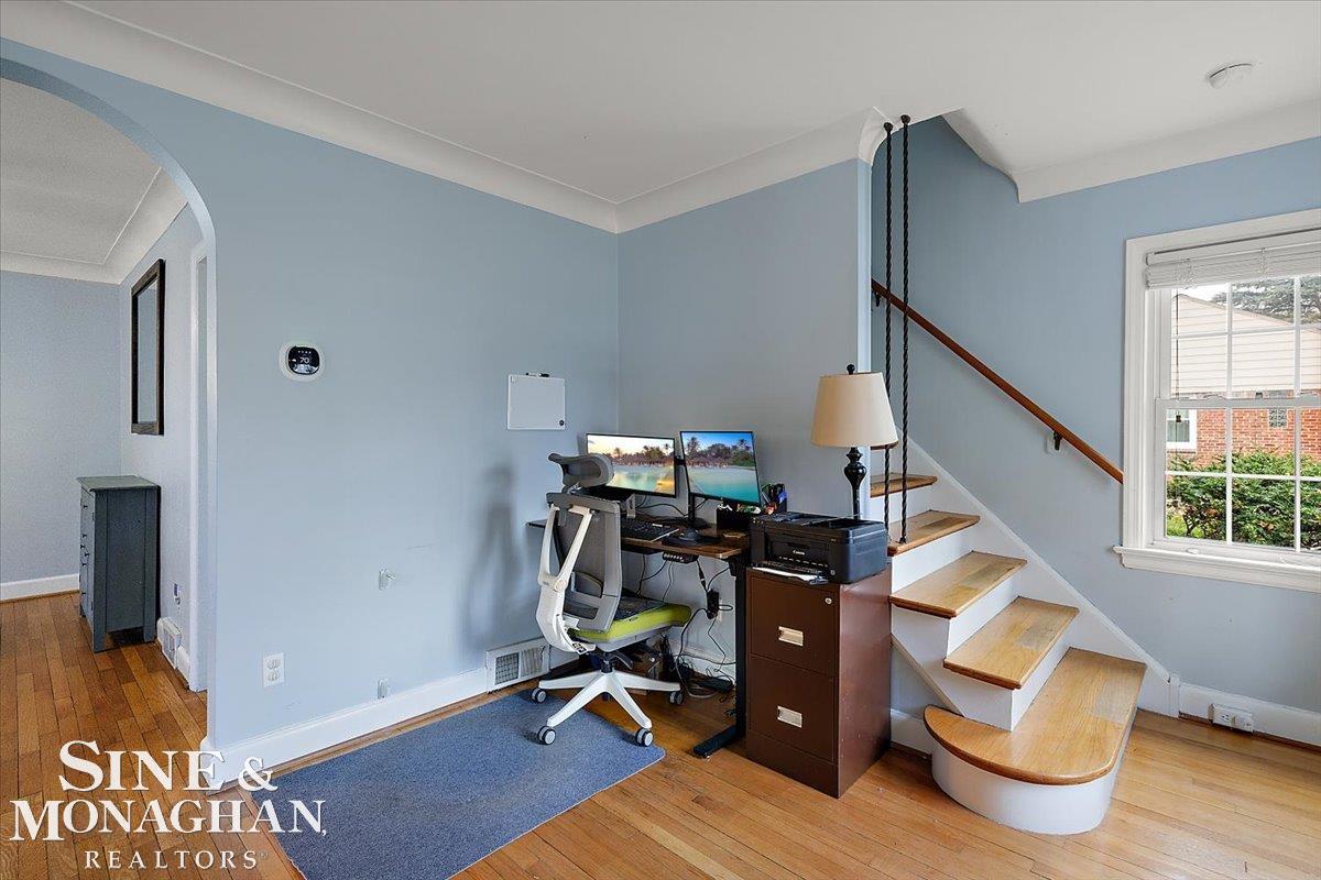 2207 Hawthorne Road Grosse Pointe Woods, MI 48236 - Photo 11 of 42