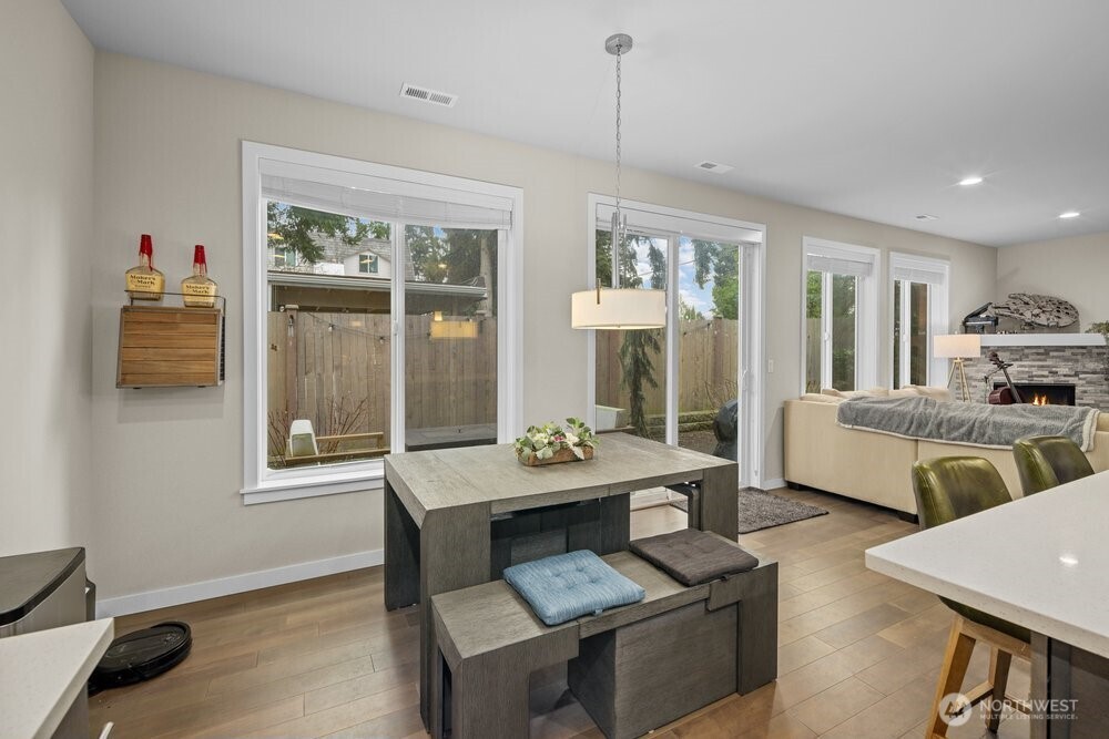 8609 244th Street Southwest, Unit 11 Edmonds, WA 98026 - Photo 14 of 35