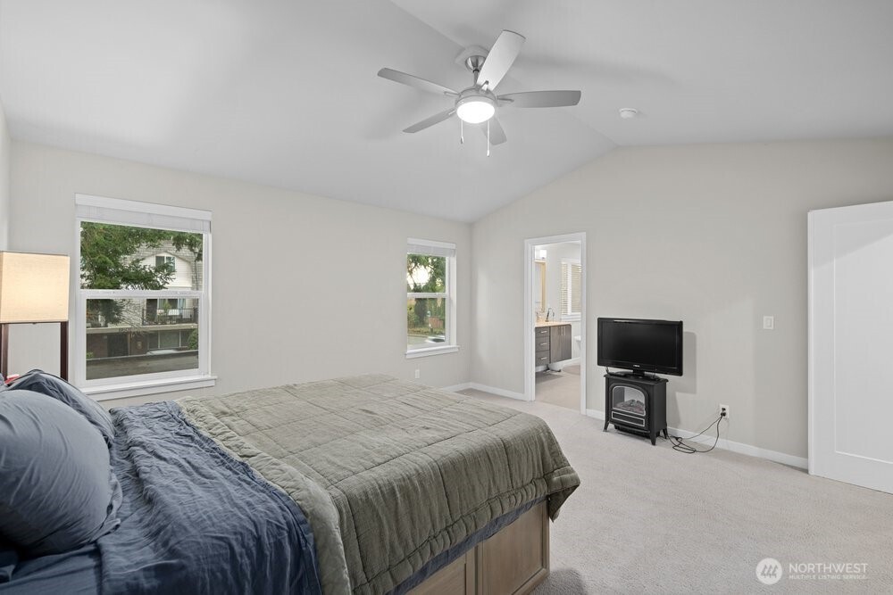 8609 244th Street Southwest, Unit 11 Edmonds, WA 98026 - Photo 19 of 35