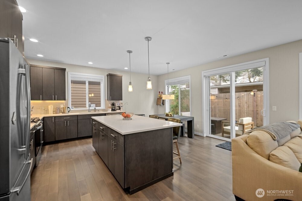 8609 244th Street Southwest, Unit 11 Edmonds, WA 98026 - Photo 6 of 35