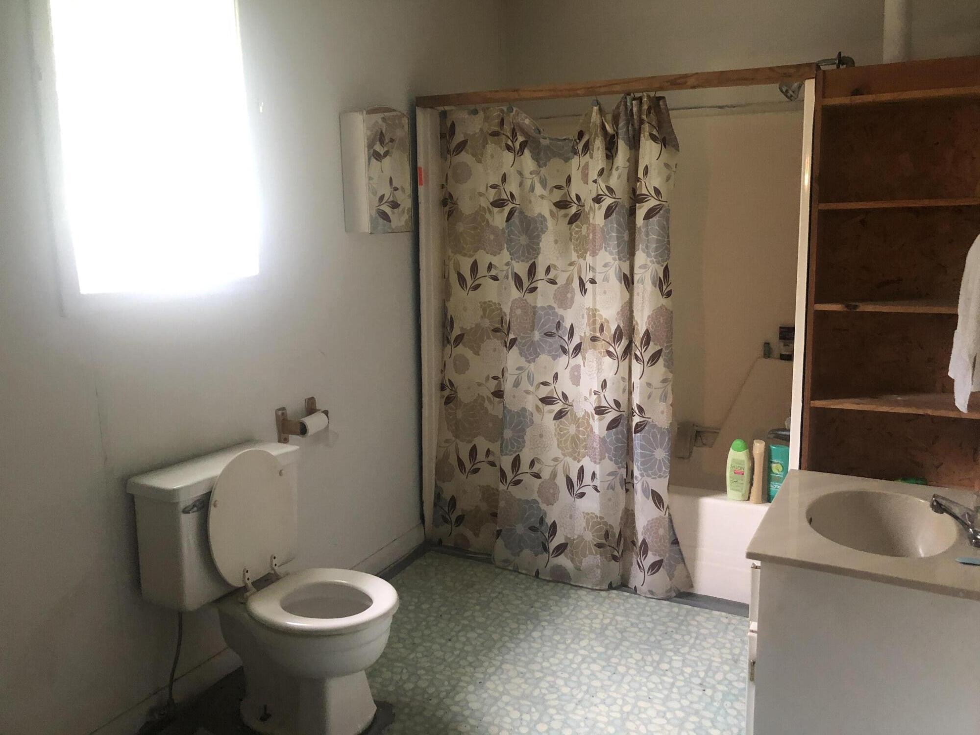 144 Whittemore Road Hampton, TN 37658 - Photo 7 of 8 76997D3D-232E-4509-BD79-A46C73DBDA4B