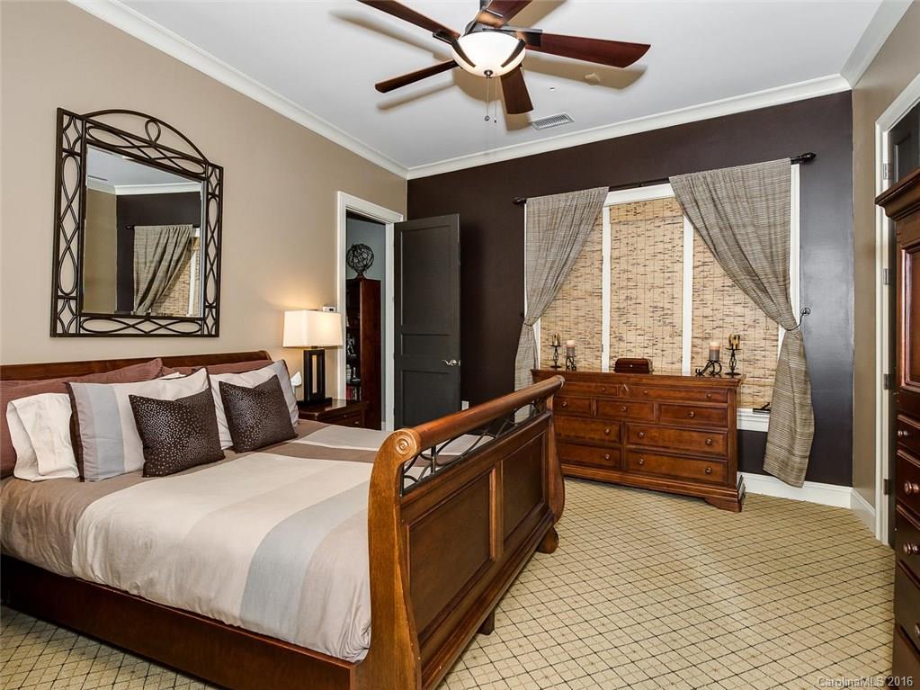 229 Queens Road, Unit 229 Charlotte, NC 28204 - Photo 14 of 24 Gallery Image 14