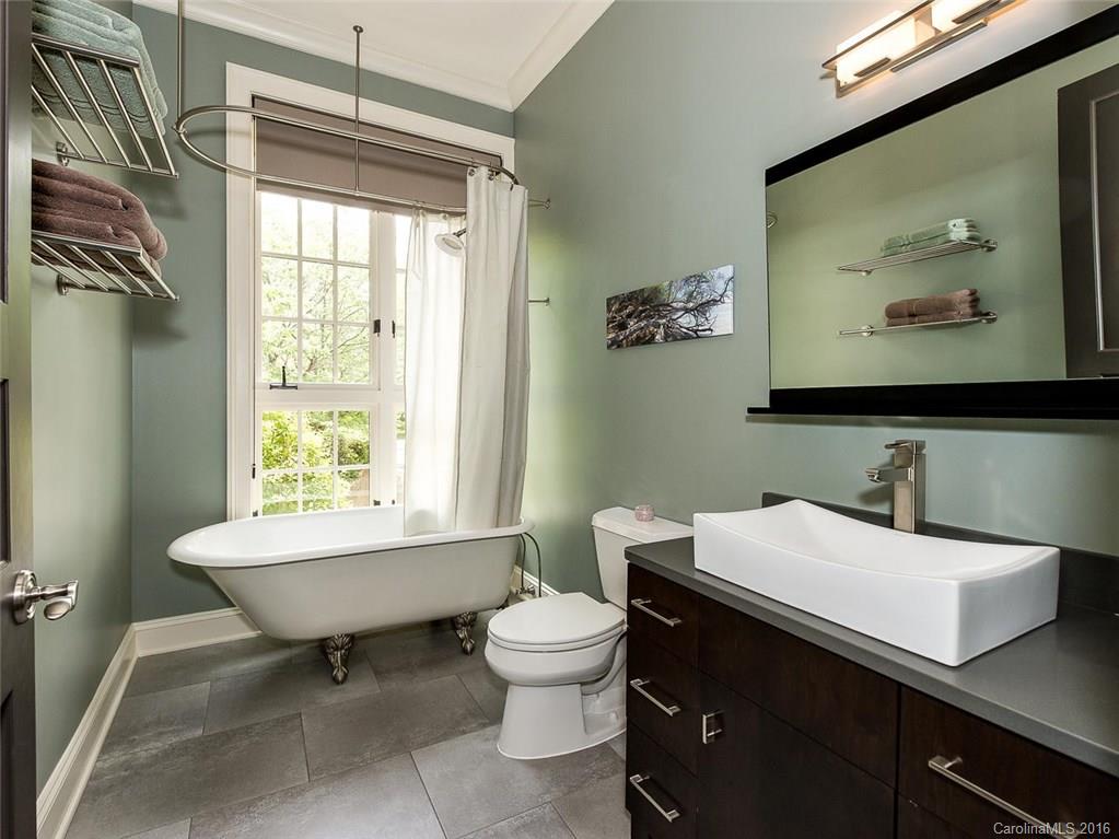 229 Queens Road, Unit 229 Charlotte, NC 28204 - Photo 19 of 24 Gallery Image 19
