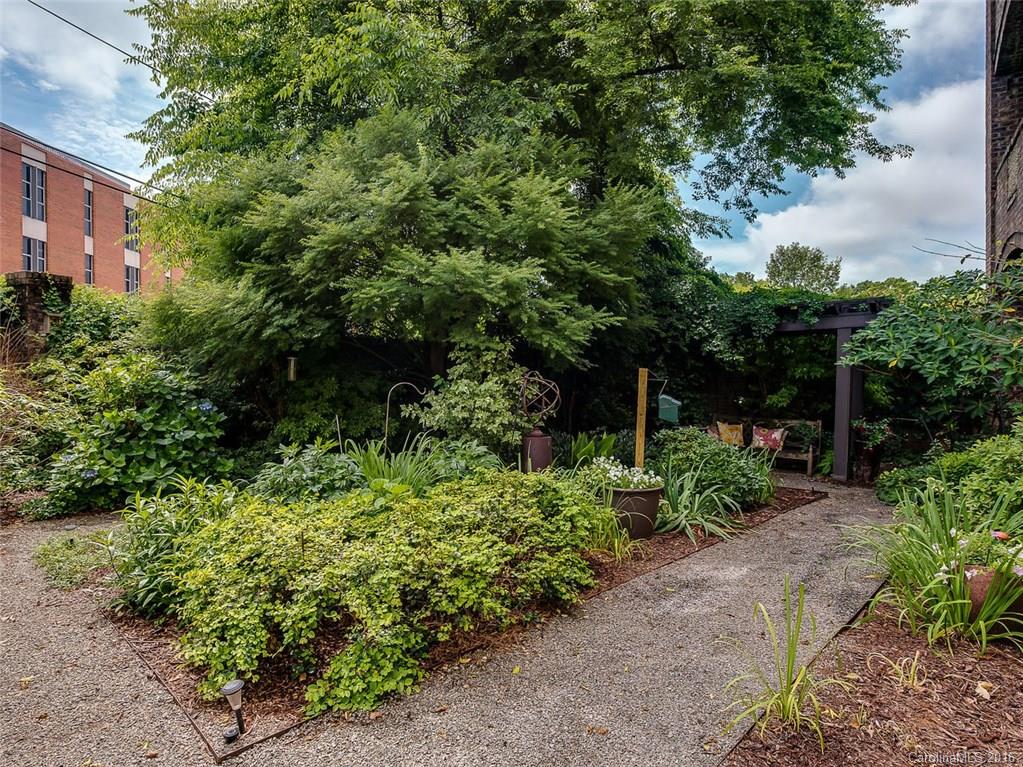 229 Queens Road, Unit 229 Charlotte, NC 28204 - Photo 23 of 24 Gallery Image 23