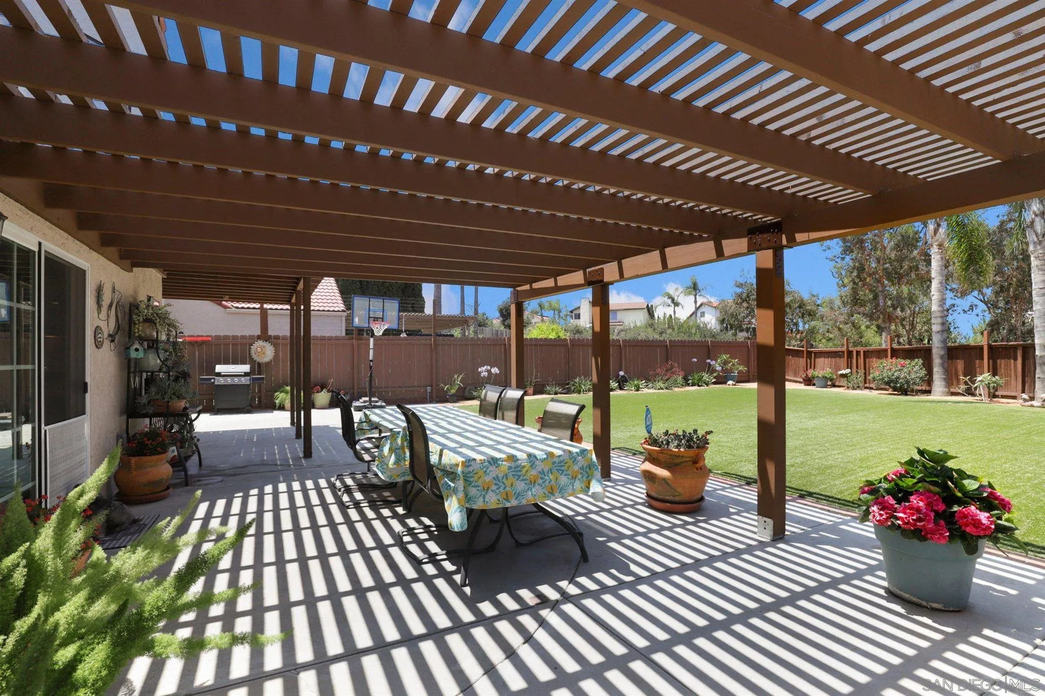 910 Redbud Road Chula Vista, CA 91910 - Photo 25 of 33 a outdoor space with lots of seating
