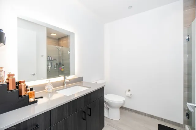 $2,500 | 808 North Cleveland Avenue, Unit 1608, Chicago, IL 60610