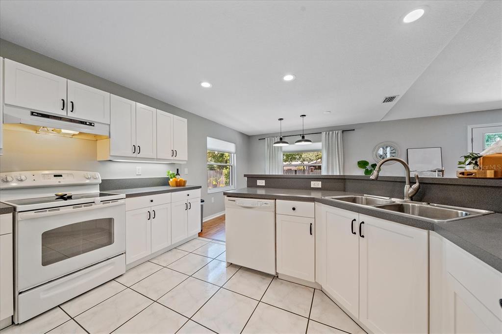 7101 Java Drive Sarasota, FL 34241 - Photo 12 of 34 Gallery Image 12