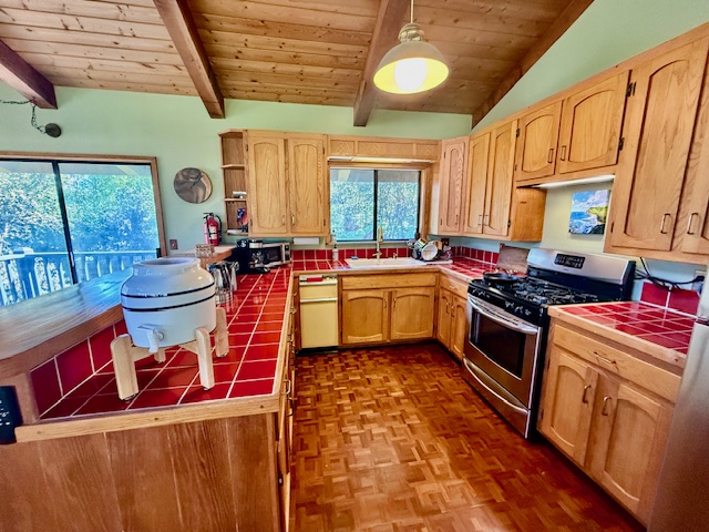 11-3763 10th Street Volcano, HI 96785 - Photo 11 of 28 a very nice looking kitchen with a large window