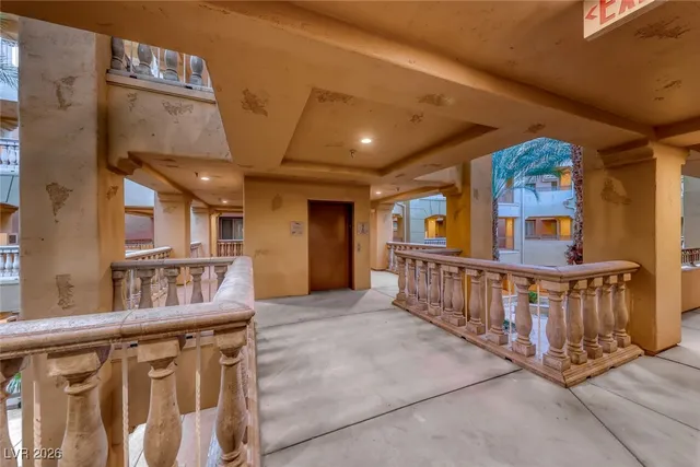 $349,000 | 20 Via Mantova, Unit 210, Henderson, NV 89011