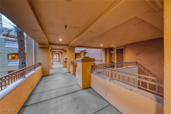 $349,000 | 20 Via Mantova, Unit 210, Henderson, NV 89011