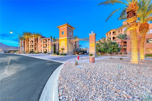 $349,000 | 20 Via Mantova, Unit 210, Henderson, NV 89011