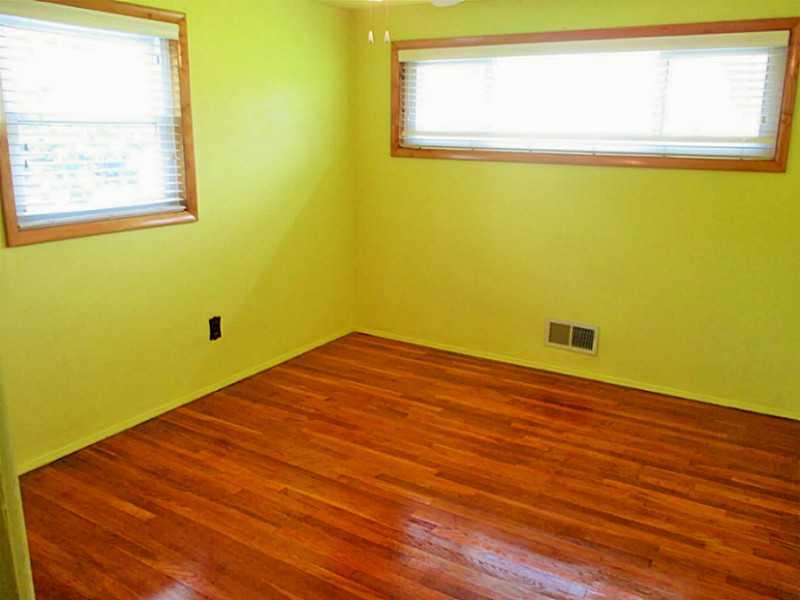 285 Ewings Mill Road Coraopolis, PA 15108 - Photo 14 of 22 Bedroom.
