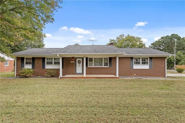 $243,000 | 1843 Weant Road, High Point, NC 27263