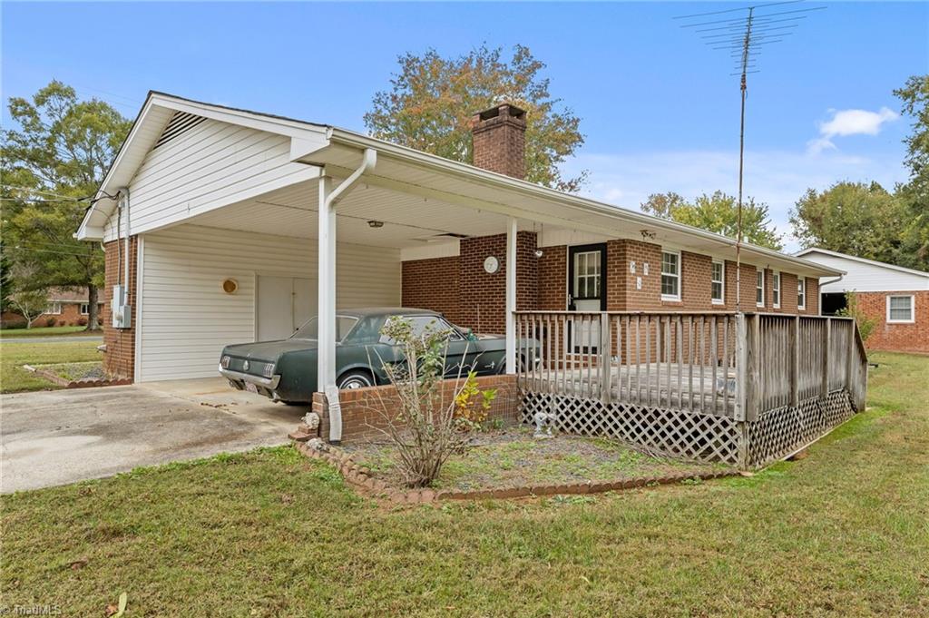 1843 Weant Road High Point, NC 27263 - Photo 4 of 30