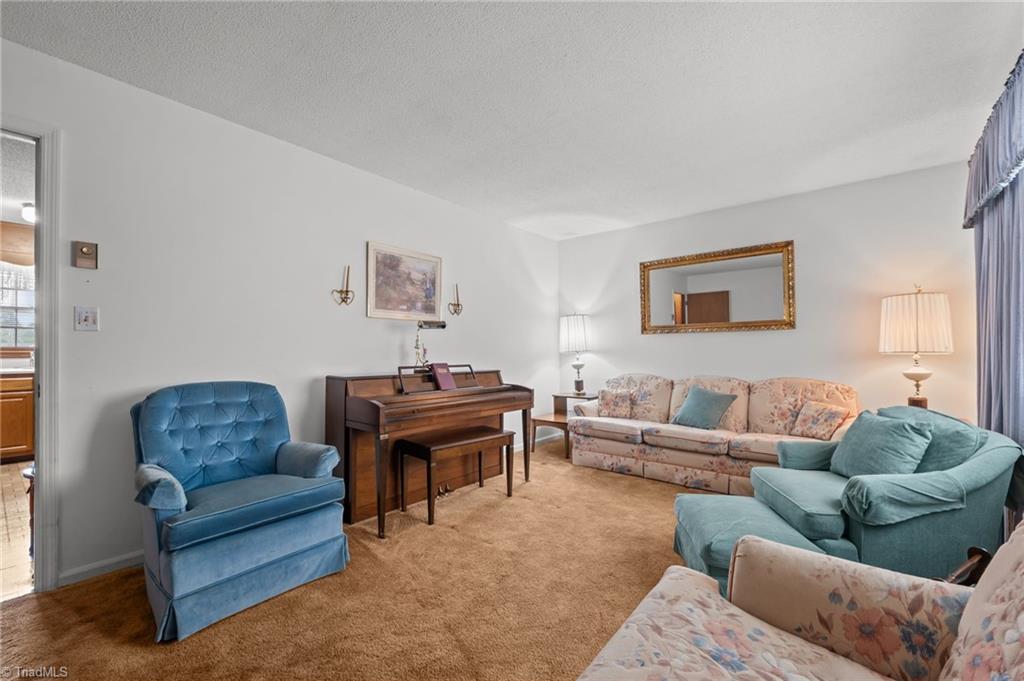 1843 Weant Road High Point, NC 27263 - Photo 6 of 30