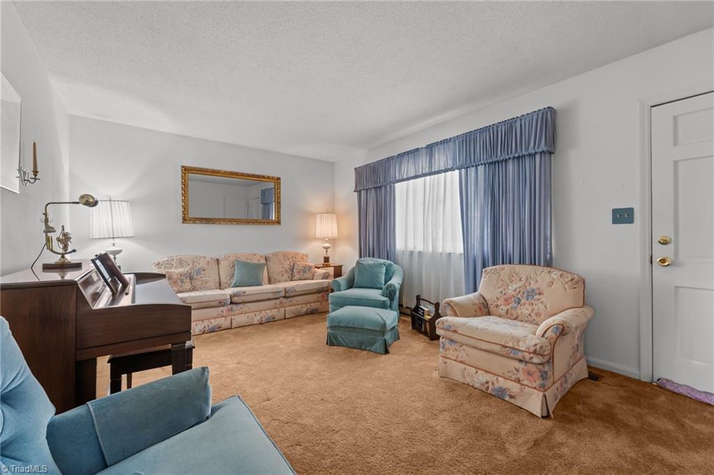 1843 Weant Road High Point, NC 27263 - Photo 8 of 30