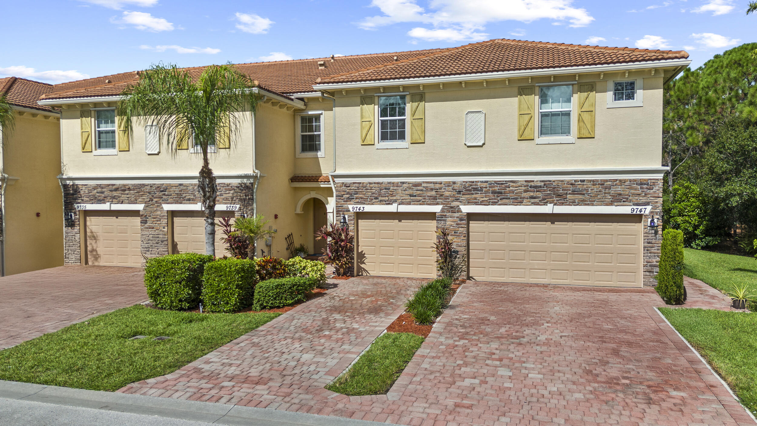 9743 Southwest Purple Martin Way Stuart, FL 34997 - Photo 28 of 38 One Car Garage