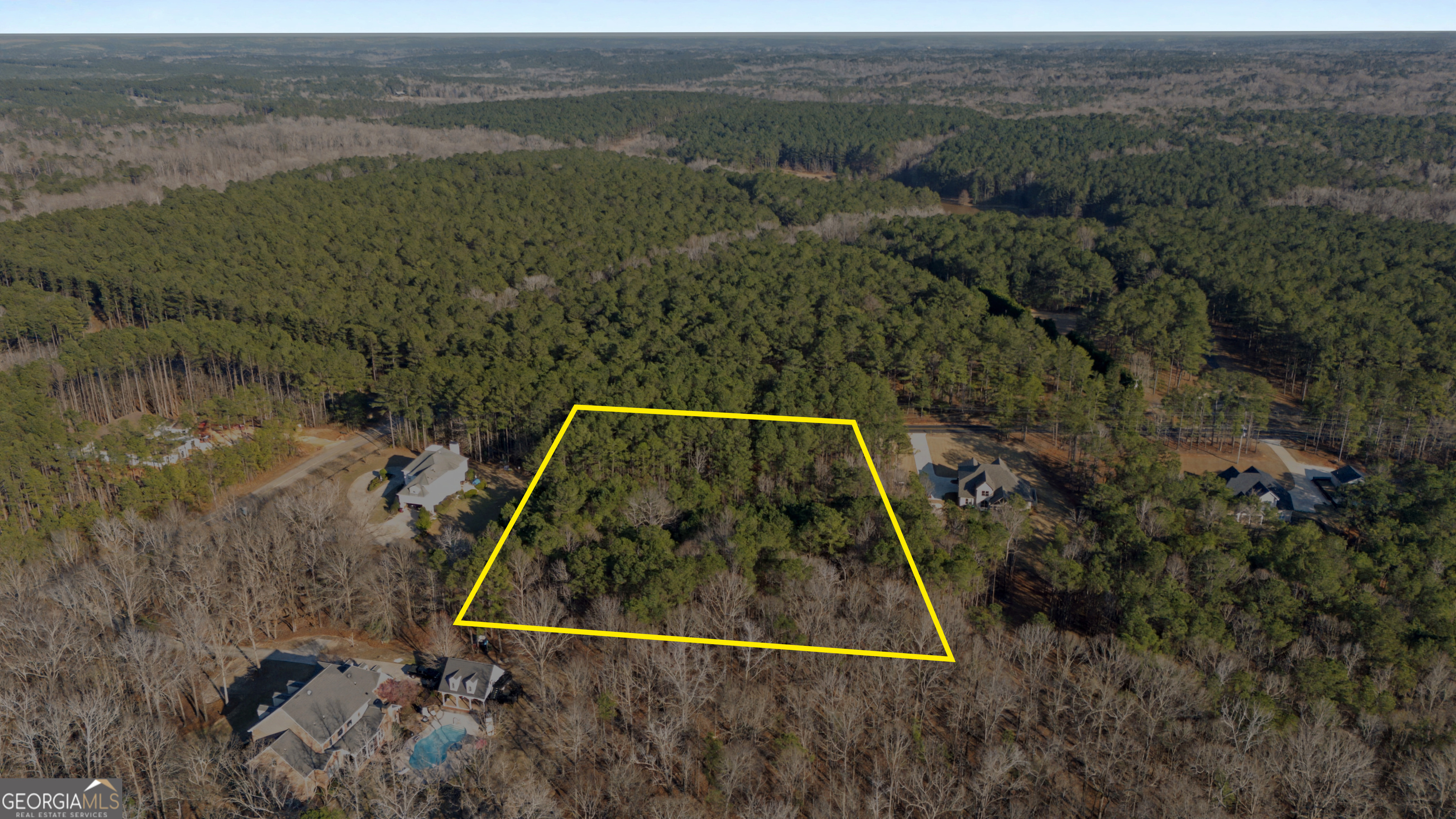 598 Pea Ridge Road Juliette, GA 31046 - Photo 2 of 18 a view of a backyard