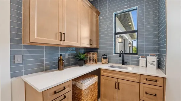 $1,550,000 | 461 North Arrowhead Trail, Vero Beach, FL 32963