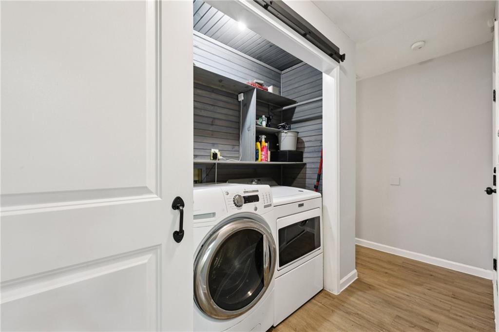 562 Rimrock Trail Stone Mountain, GA 30083 - Photo 11 of 23