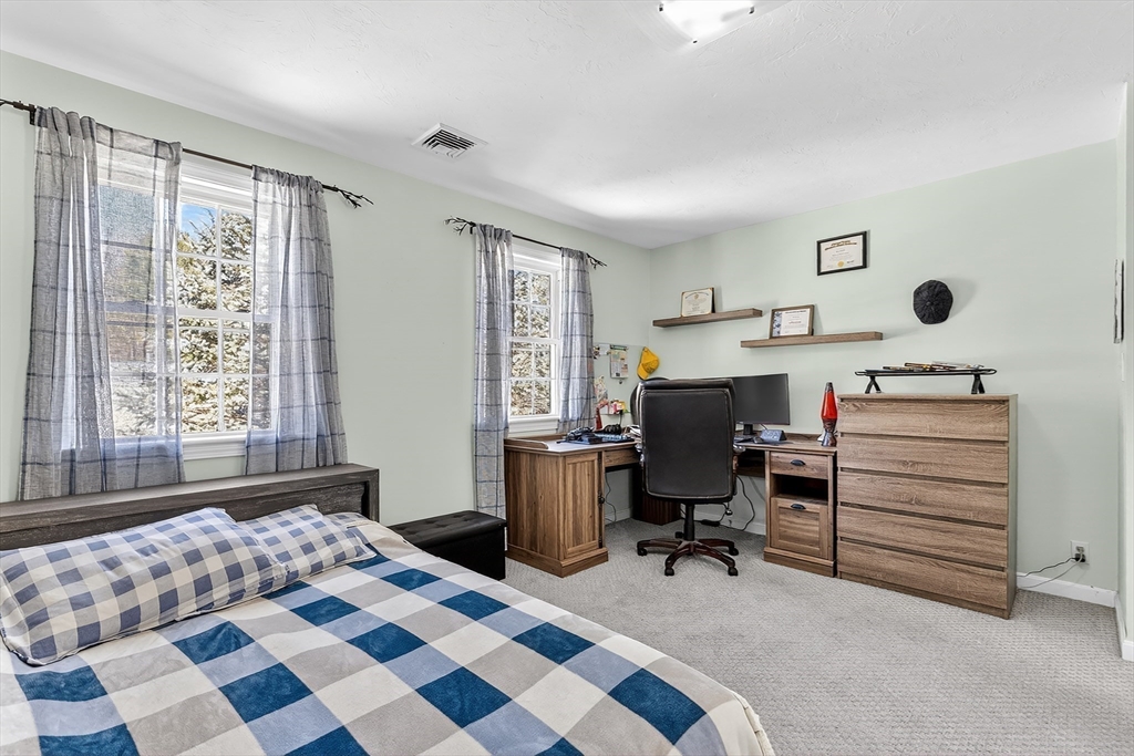 11 Rob's Lane Sharon, MA 02067 - Photo 22 of 42