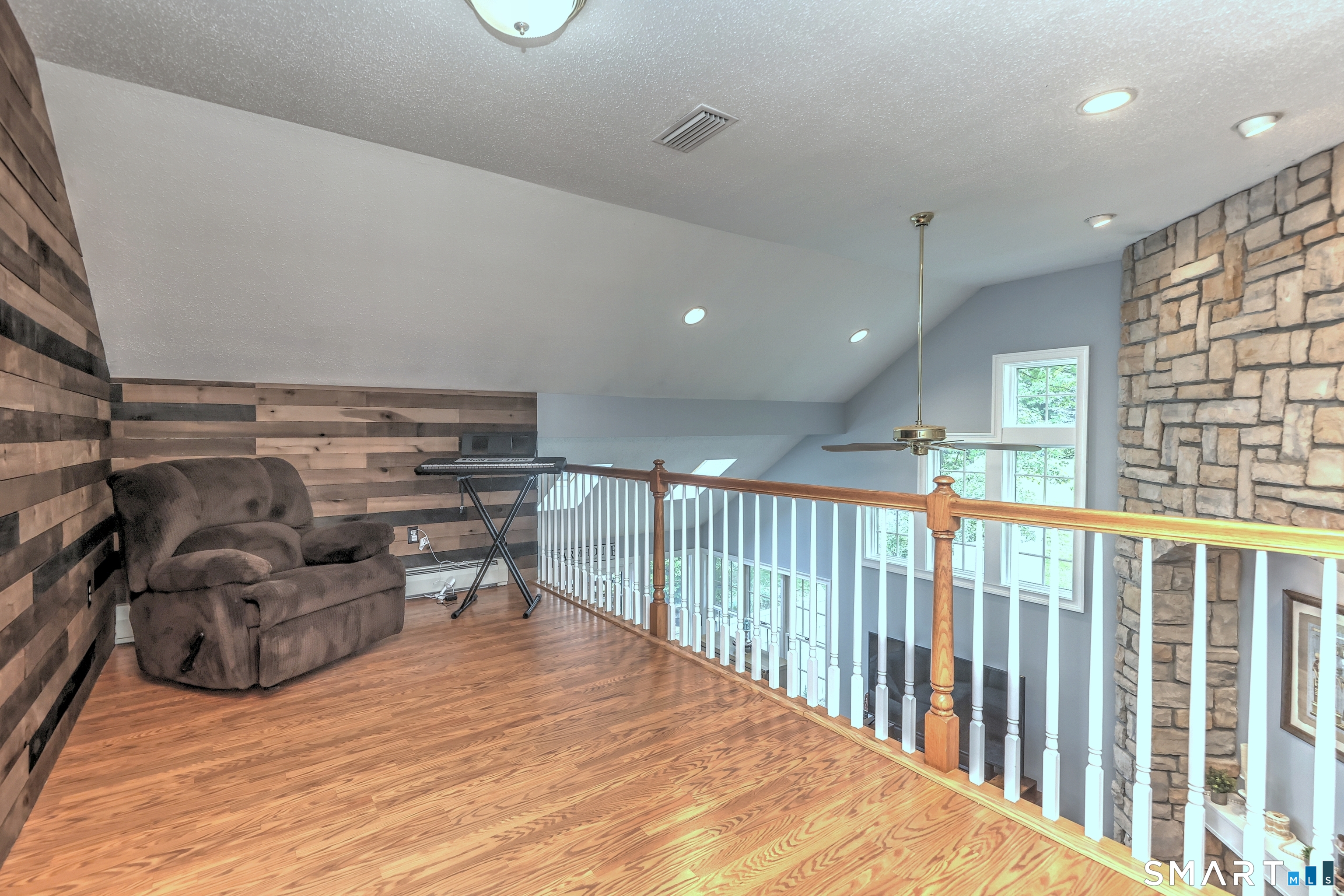 236 Maple Shade Road Middletown, CT 06457 - Photo 24 of 38 Loft
