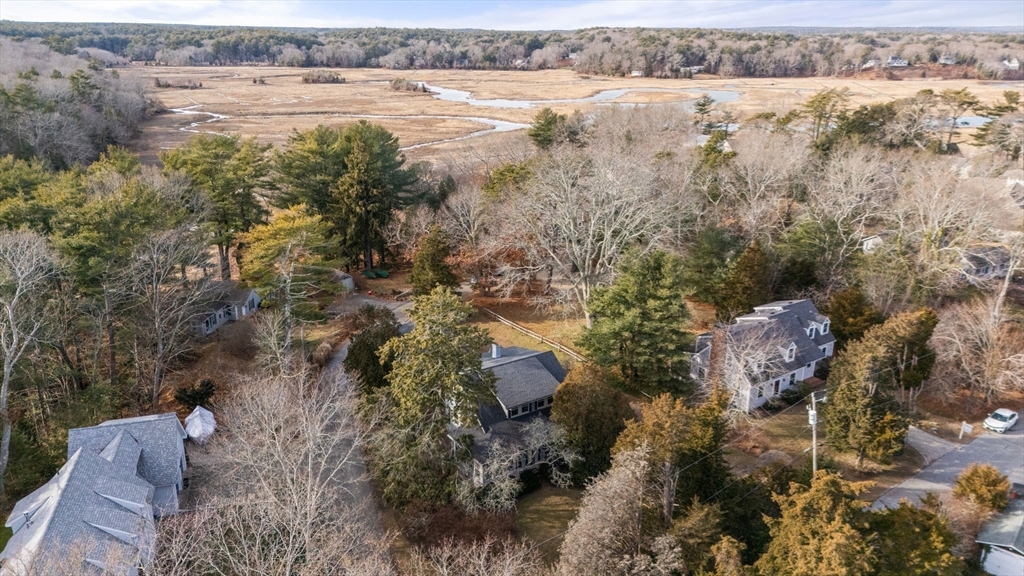 68 Abrams Hill Road Duxbury, MA 02332 - Photo 10 of 23
