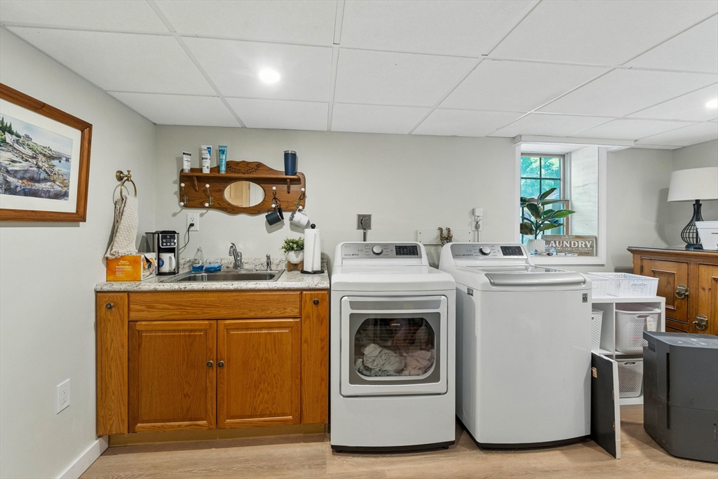 7 Davis Road Auburn, MA 01501 - Photo 32 of 42 Gallery Image 32