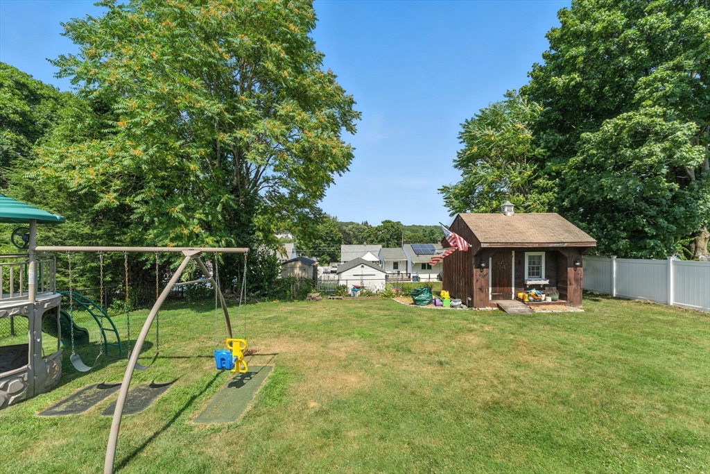 7 Davis Road Auburn, MA 01501 - Photo 39 of 42 Gallery Image 39