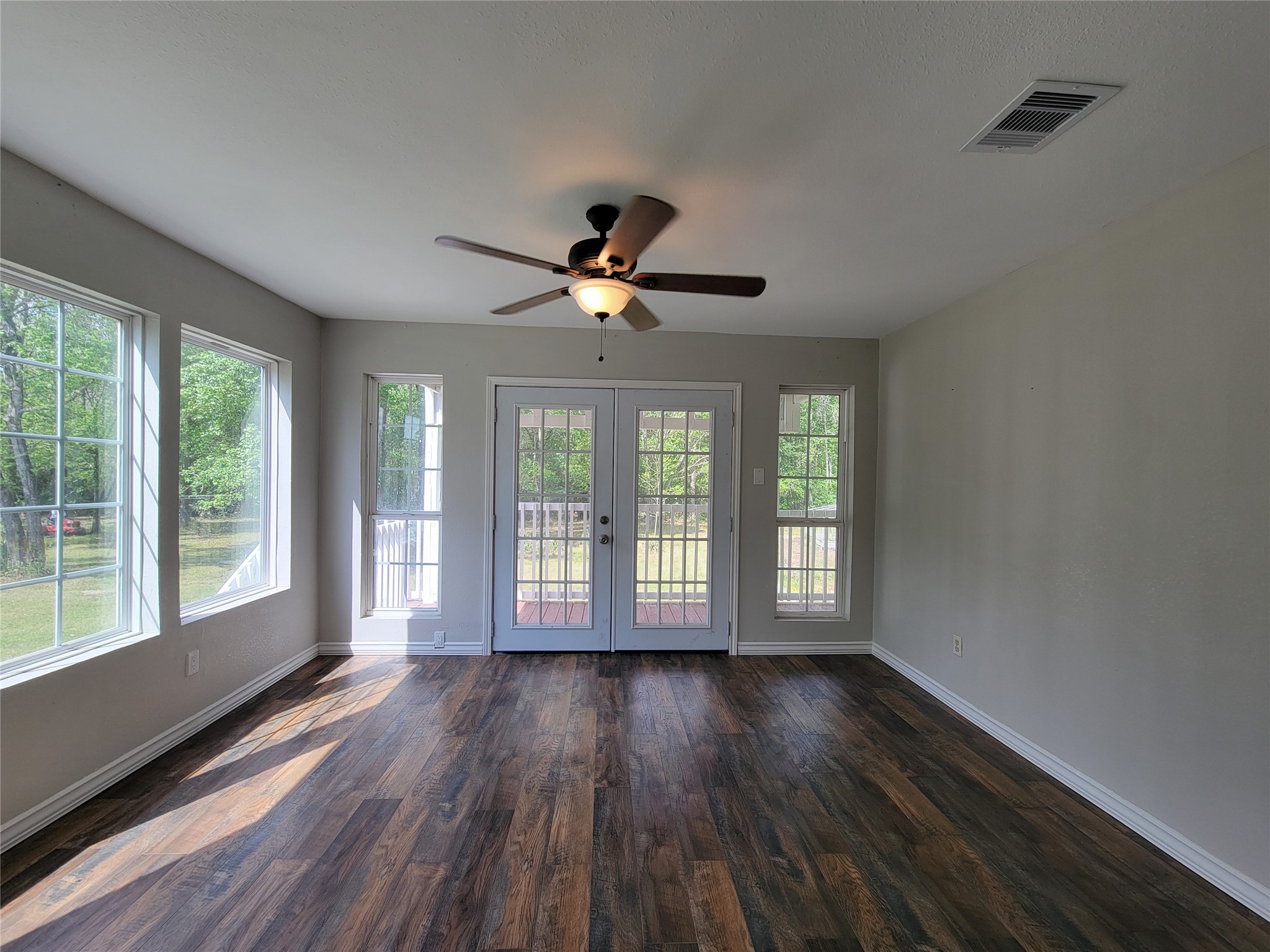 13534 Walker Road Conroe, TX 77302 - Photo 13 of 46