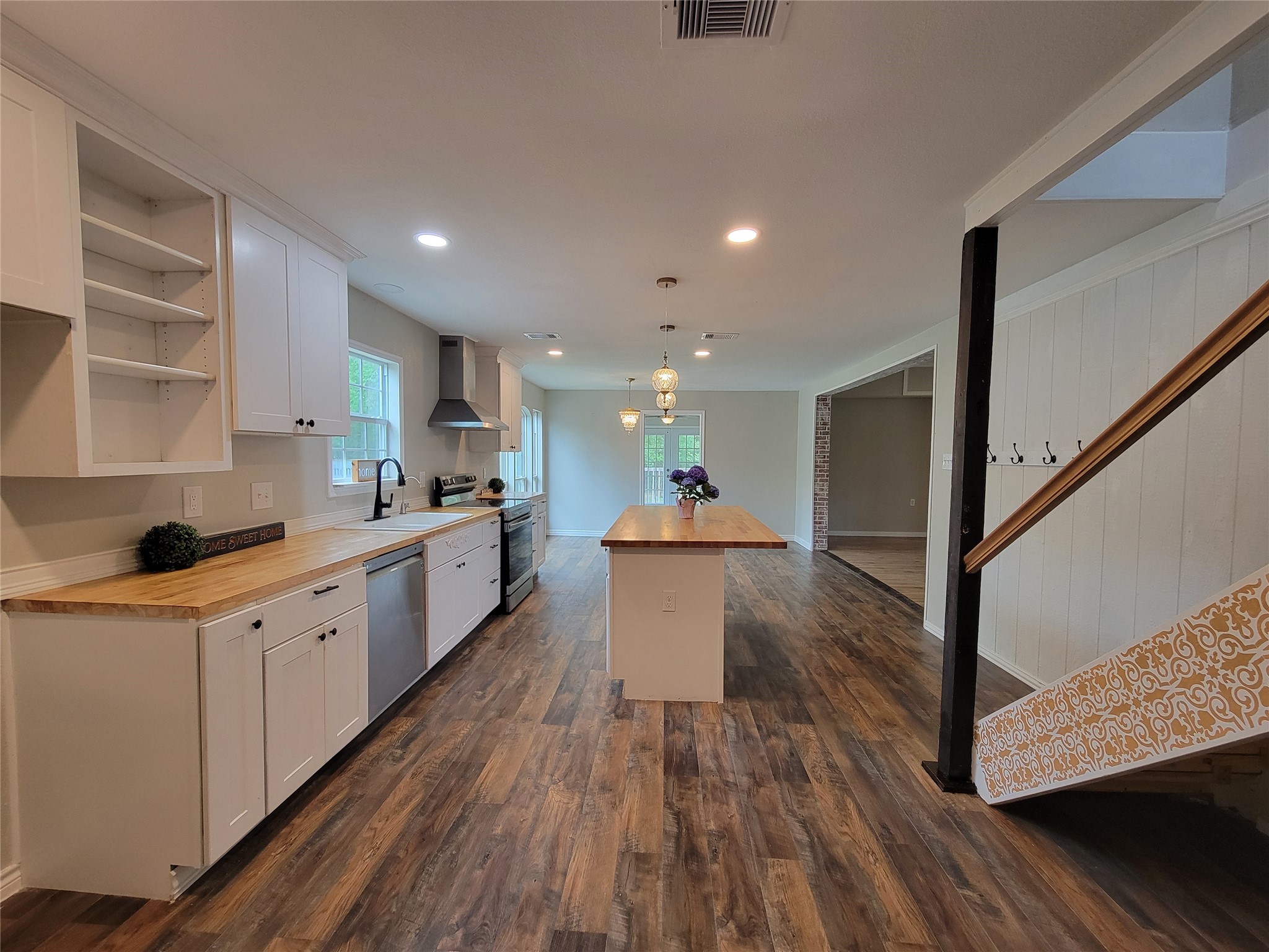 13534 Walker Road Conroe, TX 77302 - Photo 16 of 46