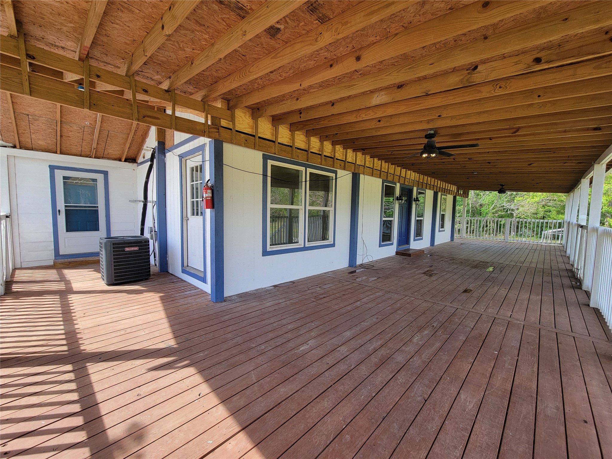 13534 Walker Road Conroe, TX 77302 - Photo 7 of 46