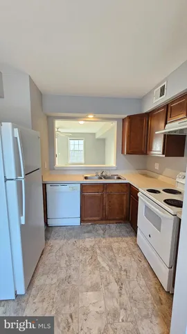 $600,000 | 1801 Woodbrooke Drive, Unit 1801, Salisbury, MD 21804