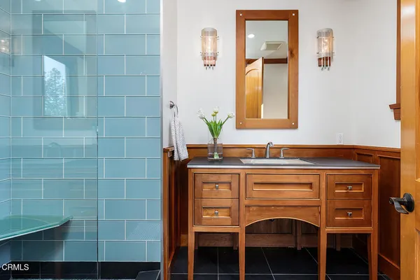 $3,995,000 | 2217 Crescent Drive, Altadena, CA 91001