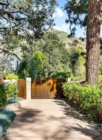 $3,995,000 | 2217 Crescent Drive, Altadena, CA 91001
