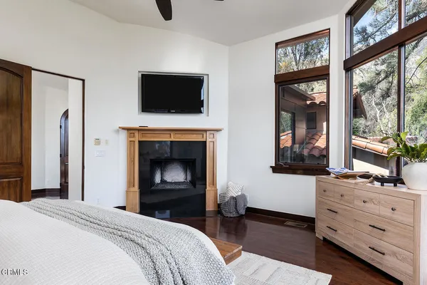 $3,995,000 | 2217 Crescent Drive, Altadena, CA 91001