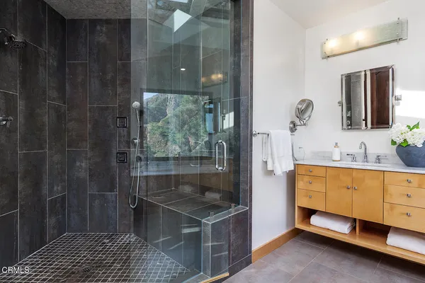 $3,995,000 | 2217 Crescent Drive, Altadena, CA 91001