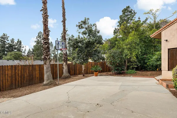 $3,995,000 | 2217 Crescent Drive, Altadena, CA 91001