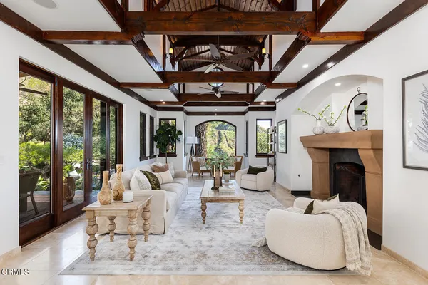 $3,995,000 | 2217 Crescent Drive, Altadena, CA 91001
