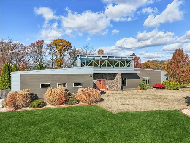 a view of a front door and outdoor space