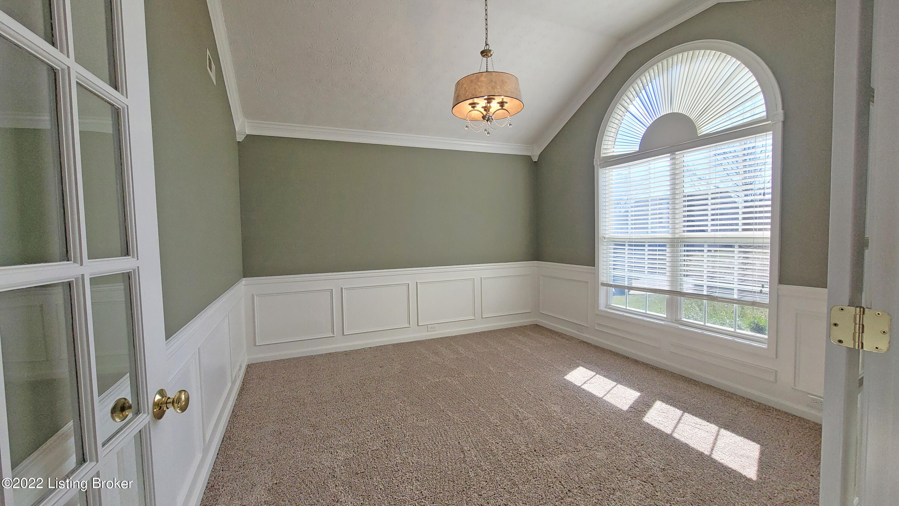 8303 Adams Run Road Louisville, KY 40228 - Photo 8 of 27 20220126_114232