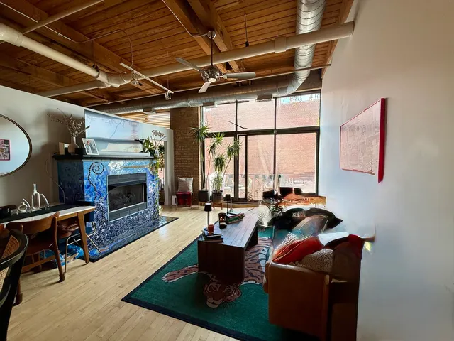 $3,400 | 1330 West Monroe Street, Unit 415, Chicago, IL 60607