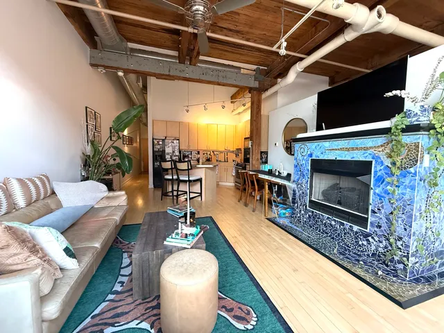 $3,400 | 1330 West Monroe Street, Unit 415, Chicago, IL 60607