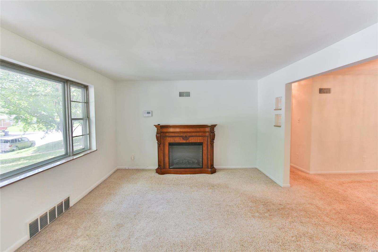 1132 Reavis Barracks Road St. Louis, MO 63125 - Photo 13 of 36 Gallery Image 13