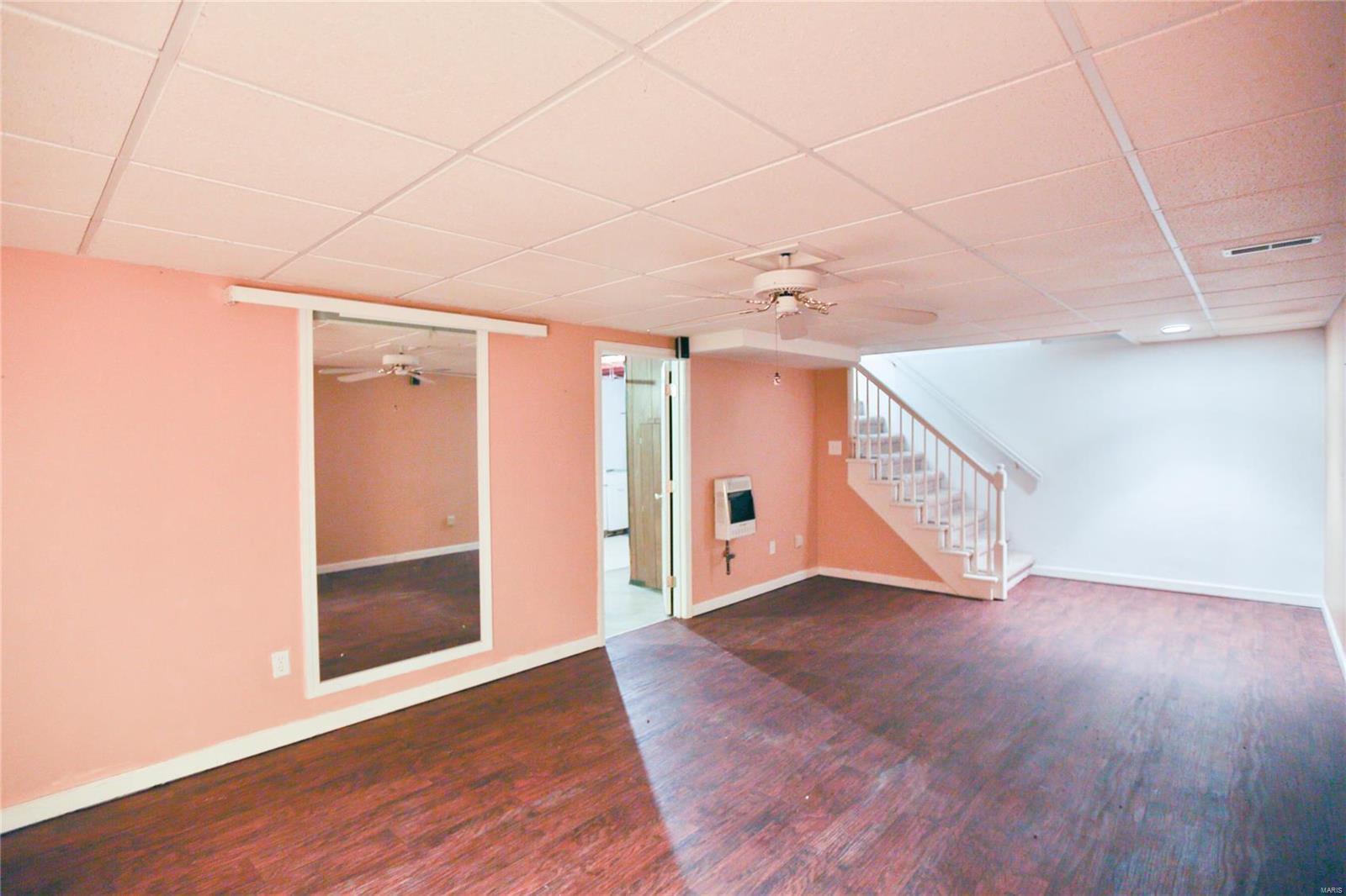 1132 Reavis Barracks Road St. Louis, MO 63125 - Photo 32 of 36 Gallery Image 32